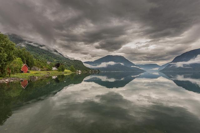 038 Lustrafjorden.jpg